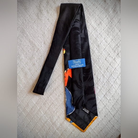 Like New Disney Winnie the Pooh Necktie, Excellent Condition, Polyester, Korea - Picture 5 of 7